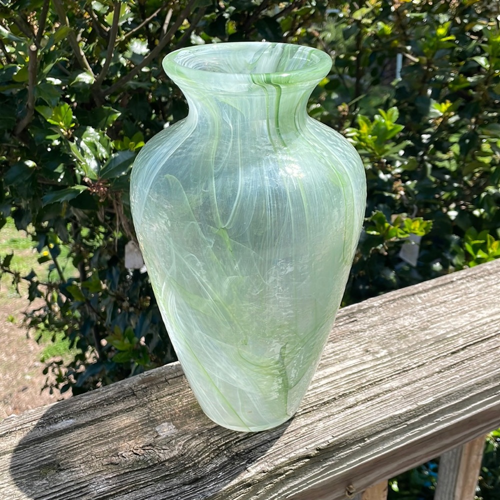 COPY - Vetreria Operia Lux Art Glass 10” Vase